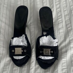 CHANEL Vintage Black Slides with Silverbuckle Details